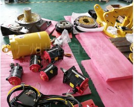 發(fā)那科機器人R-2000iC本體拆機件銷售：電機、減速器、平衡缸……